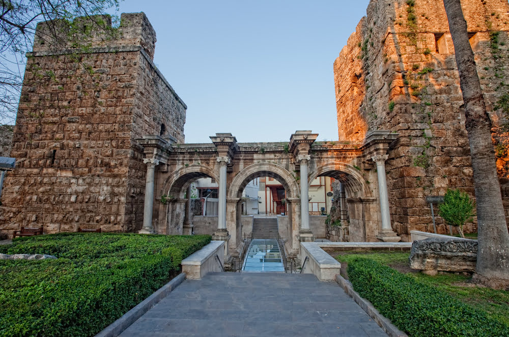 哈德良门 – Hadrian Kapısı