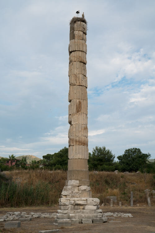 阿尔忒弥斯神庙 - Artemis Tapınağı Kalıntıları