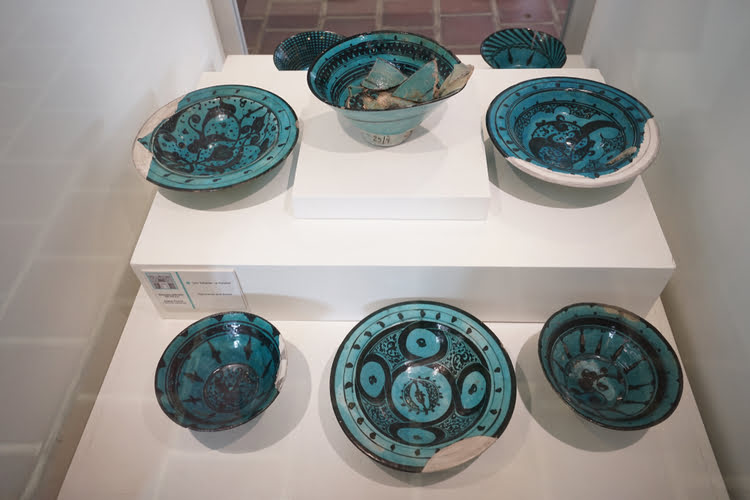 卡拉塔伊神学院及科尼亚陶瓷艺术品博物馆 – Karatay Medresesi Çini Eserler Müzesi