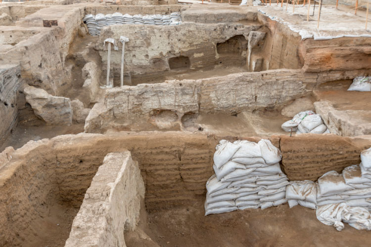 恰塔霍裕克新石器时代遗址 - Çatalhöyük Neolitik Alanı