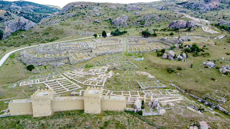 哈图萨古城 – Hattuşa Antik Kenti