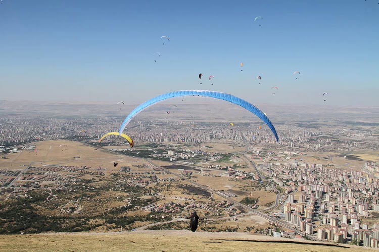 阿里山及滑翔伞项目 – Ali Dağı – Yamaç Paraşütü