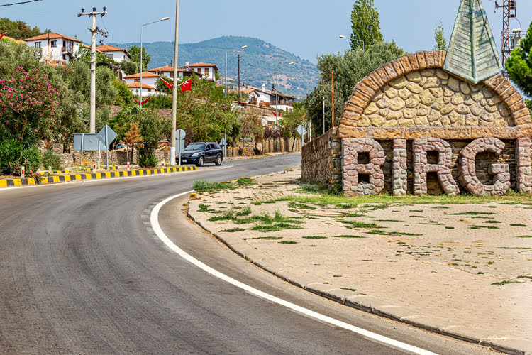 比尔吉小镇 – Birgi