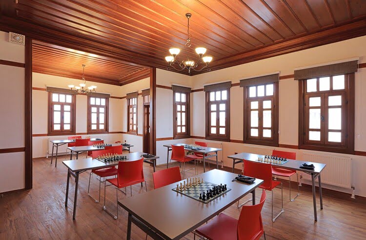 果克亚伊国际象棋博物馆 – Gökyay Satranç Müzesi
