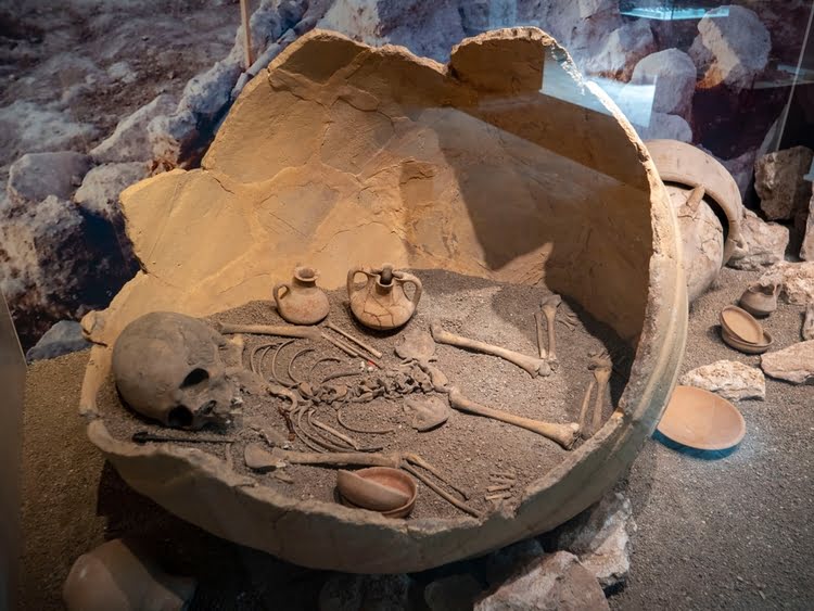 埃斯基谢希尔埃梯考古博物馆 – Eskişehir ETİ Arkeoloji Müzesi