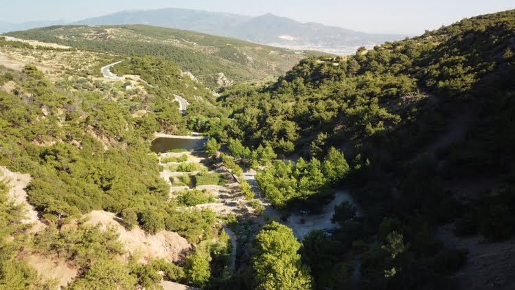 荷马谷和休闲区 – Homeros Vadisi ve Rekreasyon Alanı