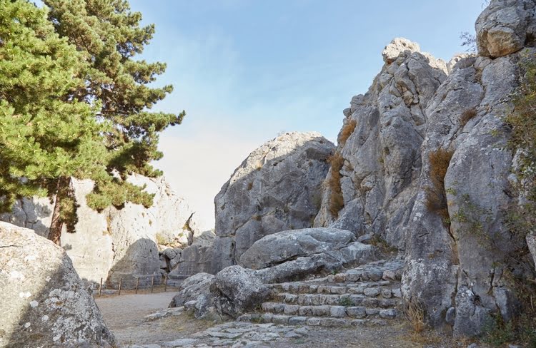 亚兹力卡亚神庙 – Yazılıkaya Tapınağı