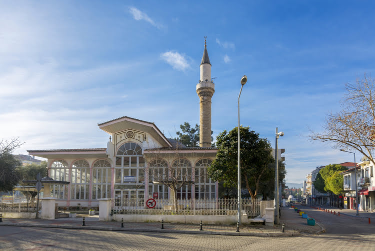 库尔逊鲁清真寺 - Kurşunlu Cami