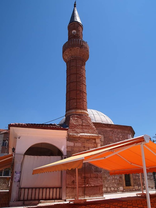 汉清真寺（古拉比贝清真寺、奥马尔内夫特齐清真寺） - Han Cami (Gülabibey Cami, Ömer Neftçi Cami)