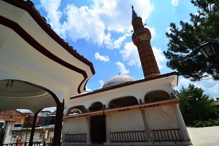 汉清真寺（古拉比贝清真寺、奥马尔内夫特齐清真寺） - Han Cami (Gülabibey Cami, Ömer Neftçi Cami)