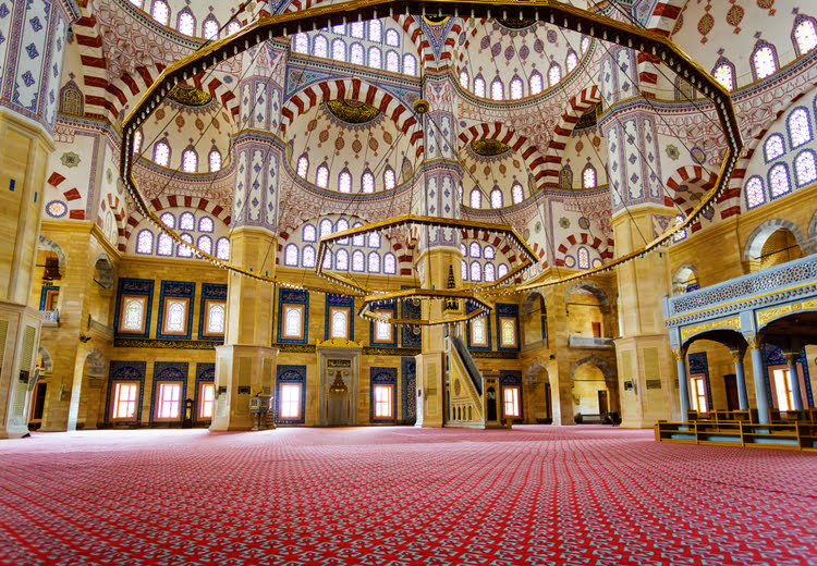 萨班吉中心清真寺 – Sabancı Merkez Cami