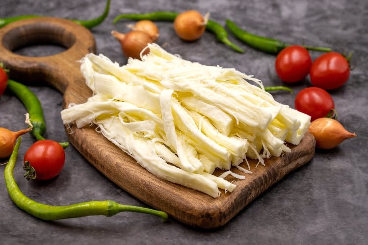 奇维尔奶酪和戈尔米什奶酪 – Çivil ve Göğermiş Peynirleri