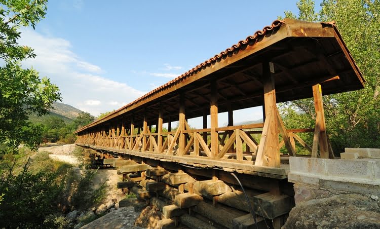 贝拉莫伦桥 - Bayramören Köprüsü