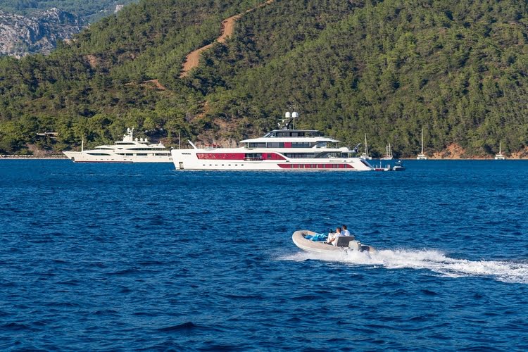 戈吉克，一个天然的良港和游艇天堂! - Göcek, Doğal Bir Liman ve Yat Cenneti!