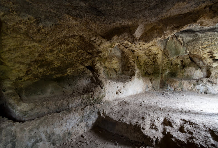 岩墓和摇篮洞 – Kaya Mezarları ve Beşikli Mağara