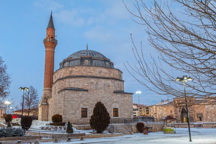 锡瓦斯历史悠久的清真寺 - Sivas Tarihi Camiler 
