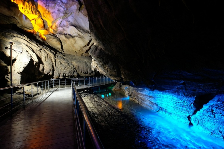 戈克戈尔洞穴 - Gökgöl Mağarası