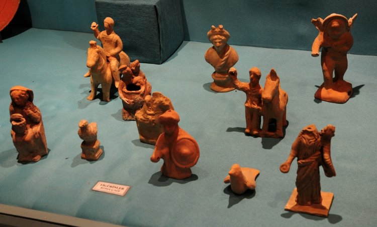 考古博物馆 – Uşak Arkeoloji Müzesi