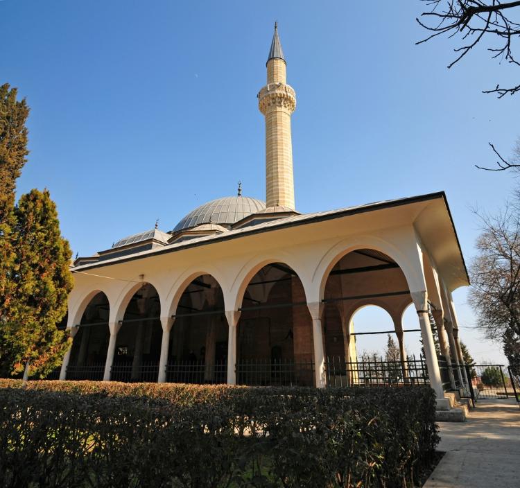 鲁斯特姆帕莎清真寺和建筑群 - Rüstem Paşa Cami ve Külliyesi