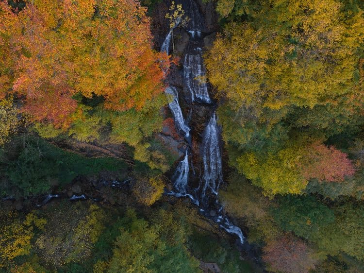 古泽尔代雷瀑布和自然公园 - Güzeldere Şelalesi ve Tabiat Parkı