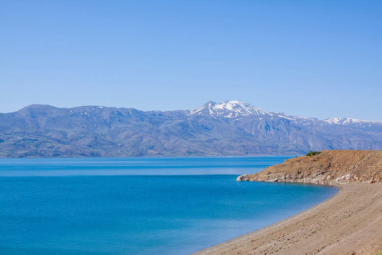哈扎尔湖 - Hazar Gölü
