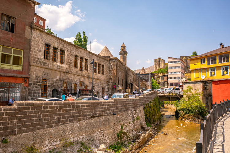 比特利斯历史城中心 - Bitlis Tarihî Şehir Merkezi