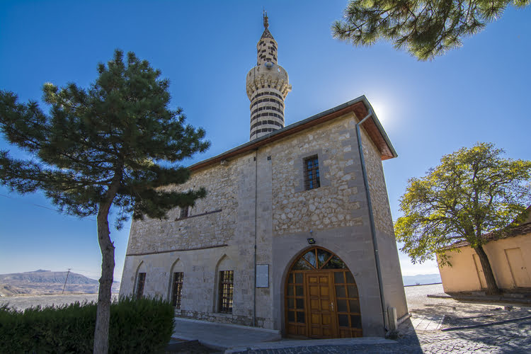 阿拉卡利清真寺 - Alacalı Cami