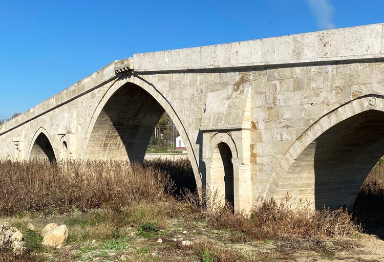 阿尔普勒（锡南勒）桥 – Alpullu (Sinanlı) Köprüsü
